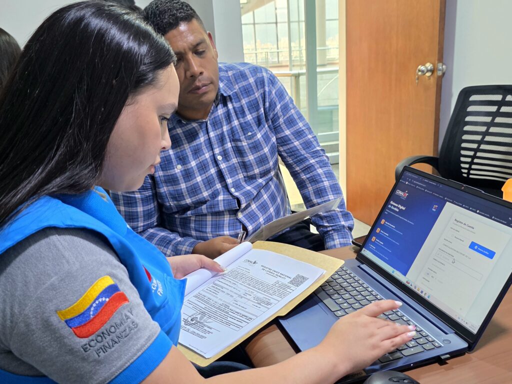 Atención personalizada de orientación en el sistema RUNLOT por parte de la Dirección de Registro
