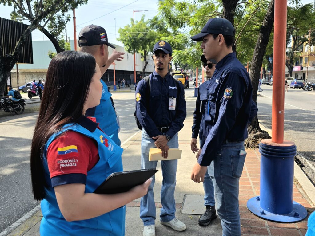 Despliegue de inspectores de la CONALOT, en acompañamiento con el IOBPAS, en los centros de apuestas de los municipios Valencia y Los Guayos